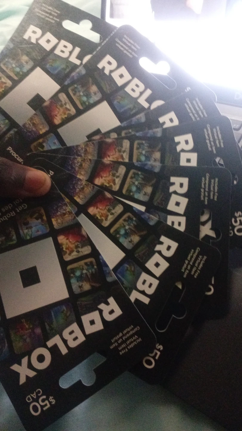 Roblox Gift Cards - $50 CAD (Lot of 7)