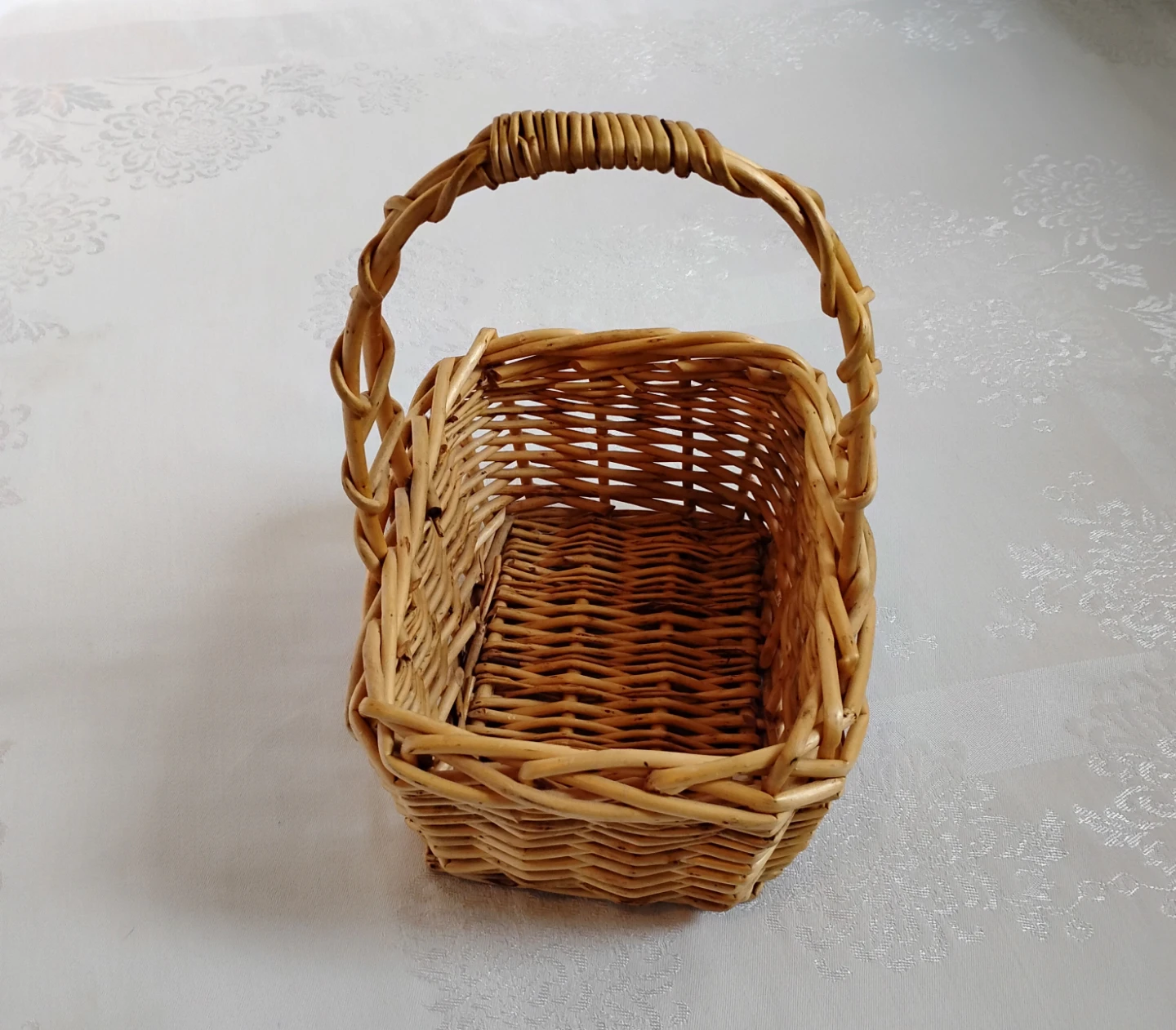 ⚽ Small Wicker Basket - photo 4