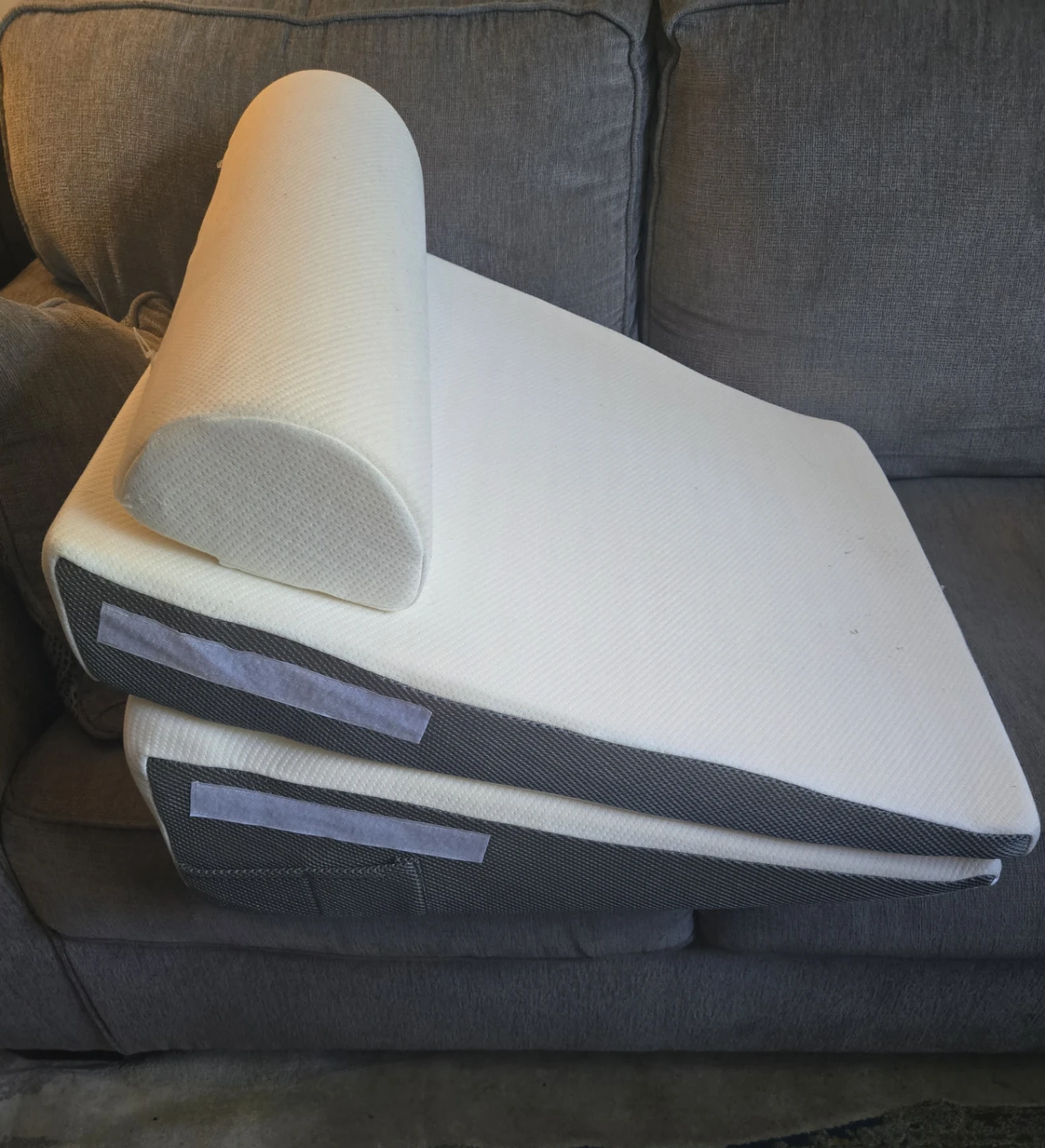 Reading Pillow with Bolster