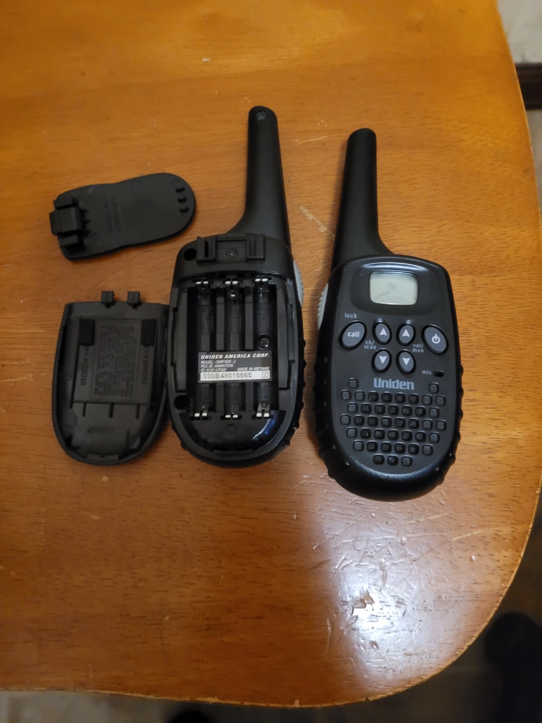 Uniden GMR1635-2 Two-Way Radios Pair of 2