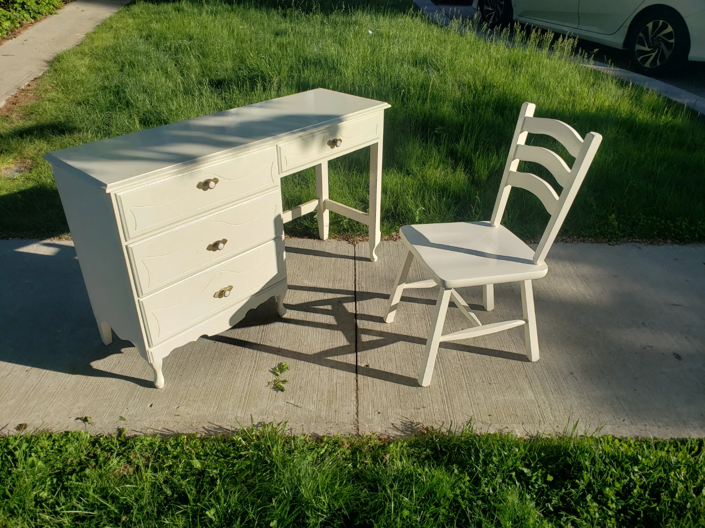 Vanity Desk with Matching Chair