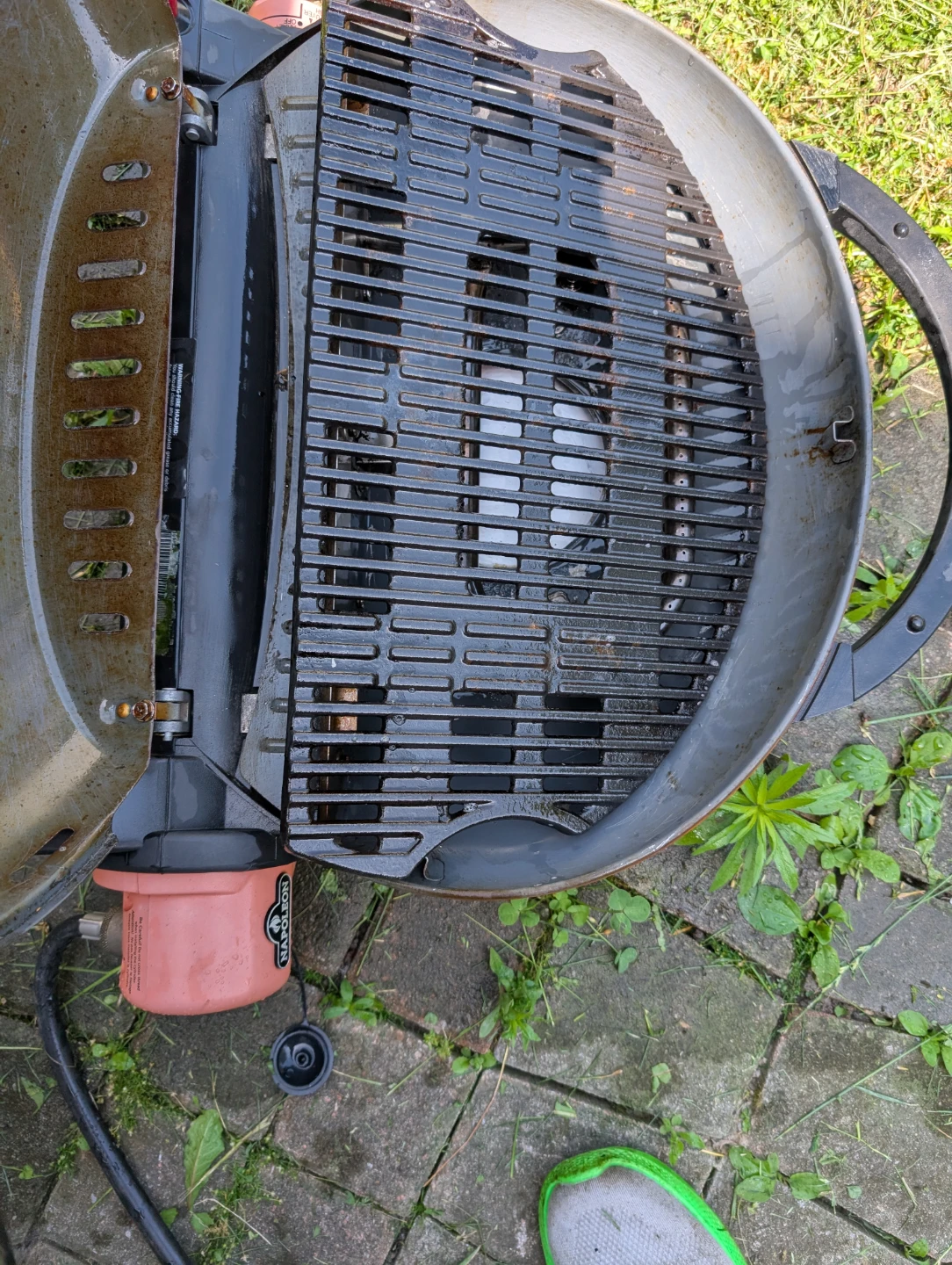 Napoleon Travel Q Portable Gas Grill - photo 4