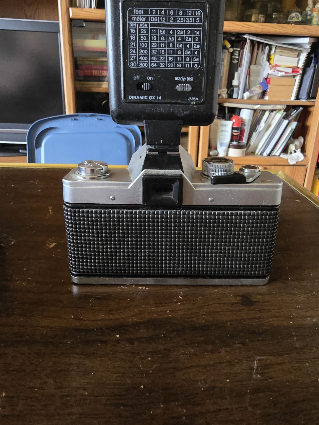 Praktica Super TL1000 35mm Film Camera with Vivitar Flash - photo 3