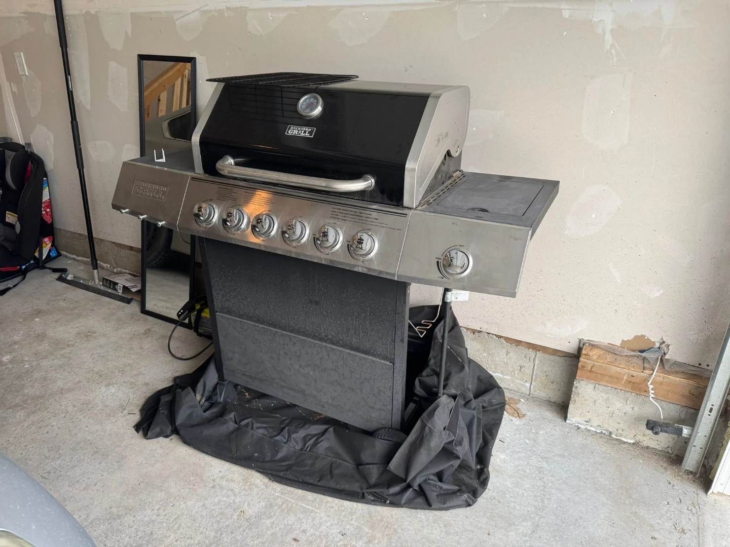 Backyard Grill Gas BBQ - photo 2