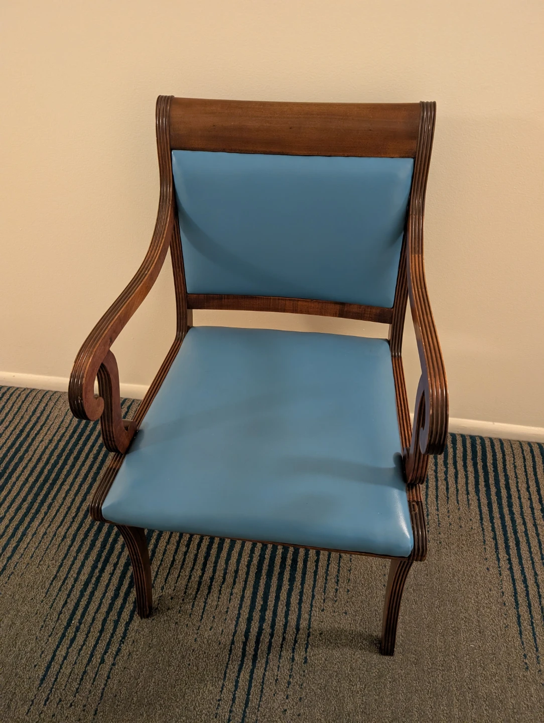 Kittinger Dining Chairs - Set of 6 (4 Side, 2 Arm) Solid Wood - photo 2