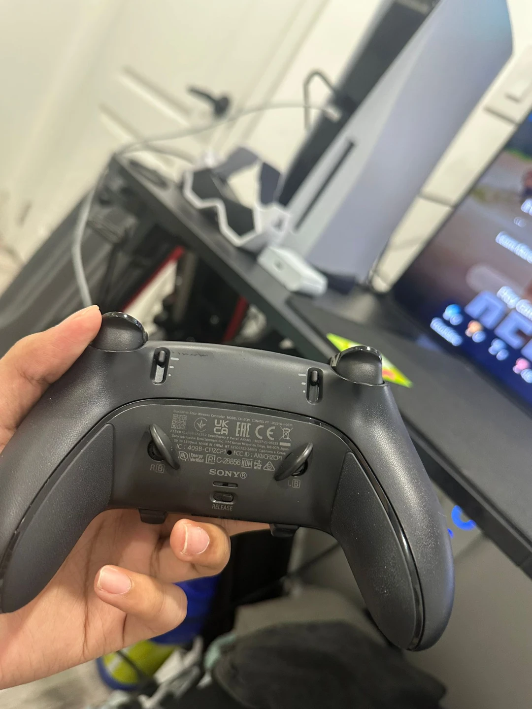 Sony DualSense Wireless Controller - Black - photo 2