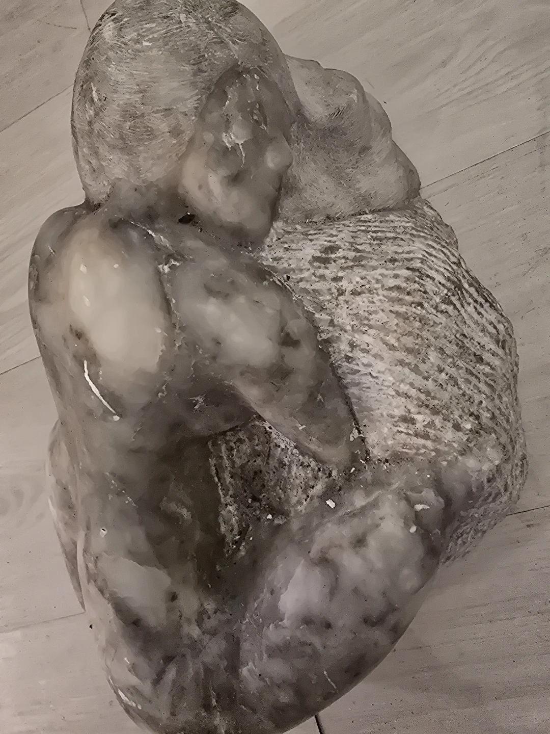 Sculpture of embracing figures - photo 2