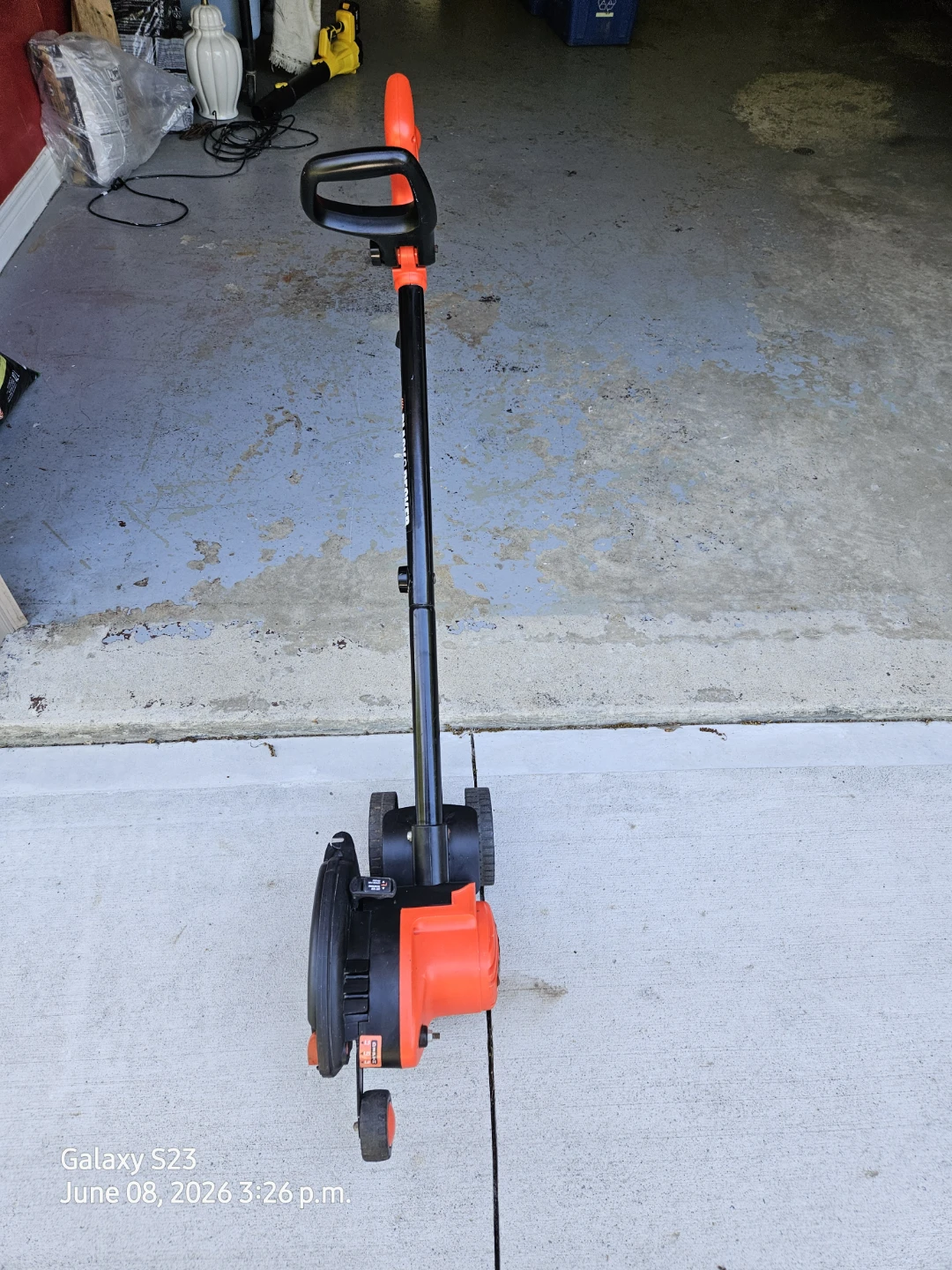 Black & Decker EdgeHOG 2-in-1 Landscape Edger