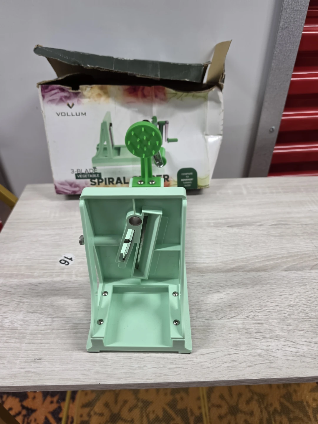 Vollum 3-Blade Vegetable Spiral Slicer - photo 3