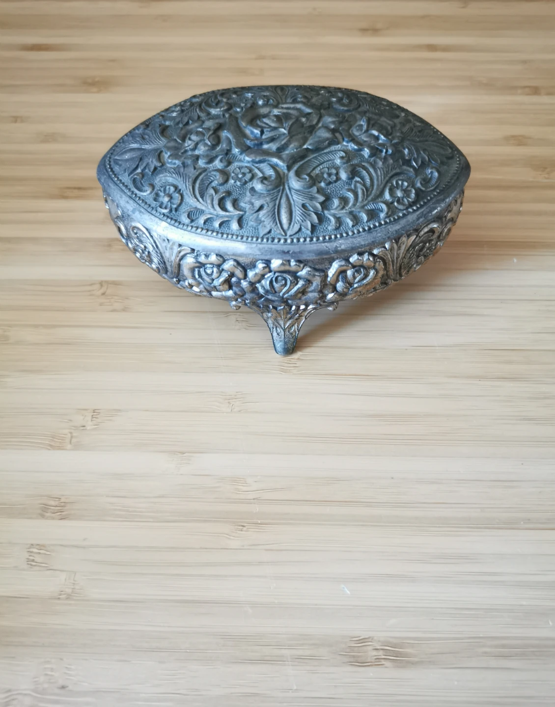 Vintage Silver Plated Floral Red Velvet Lined Trinket Box - photo 2