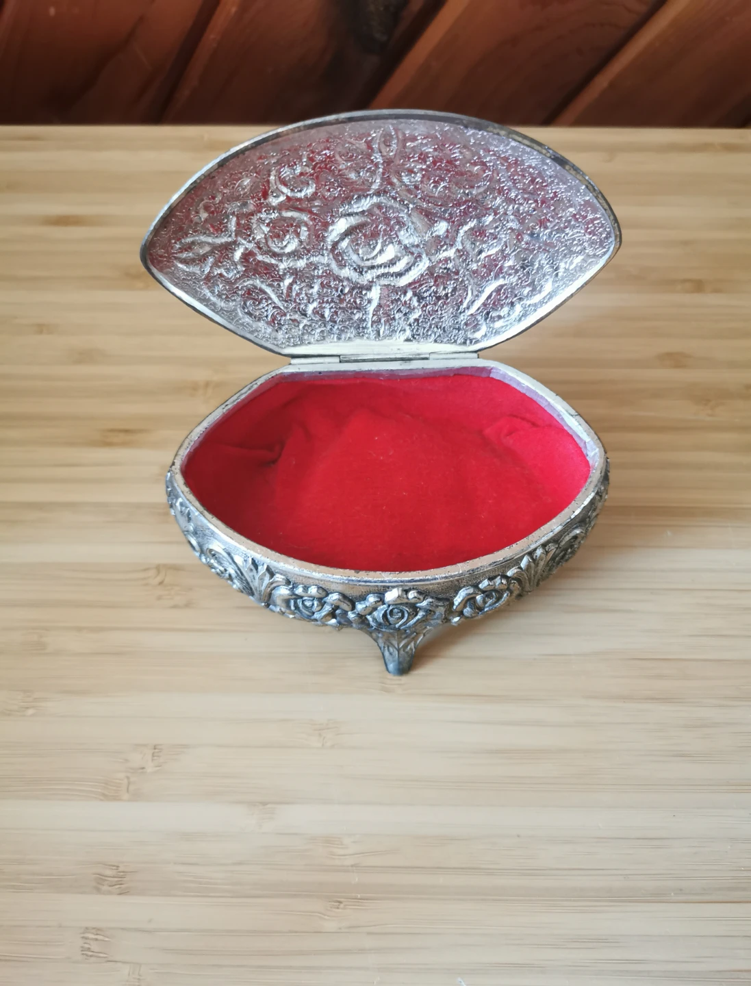 Vintage Silver Plated Floral Red Velvet Lined Trinket Box - photo 4