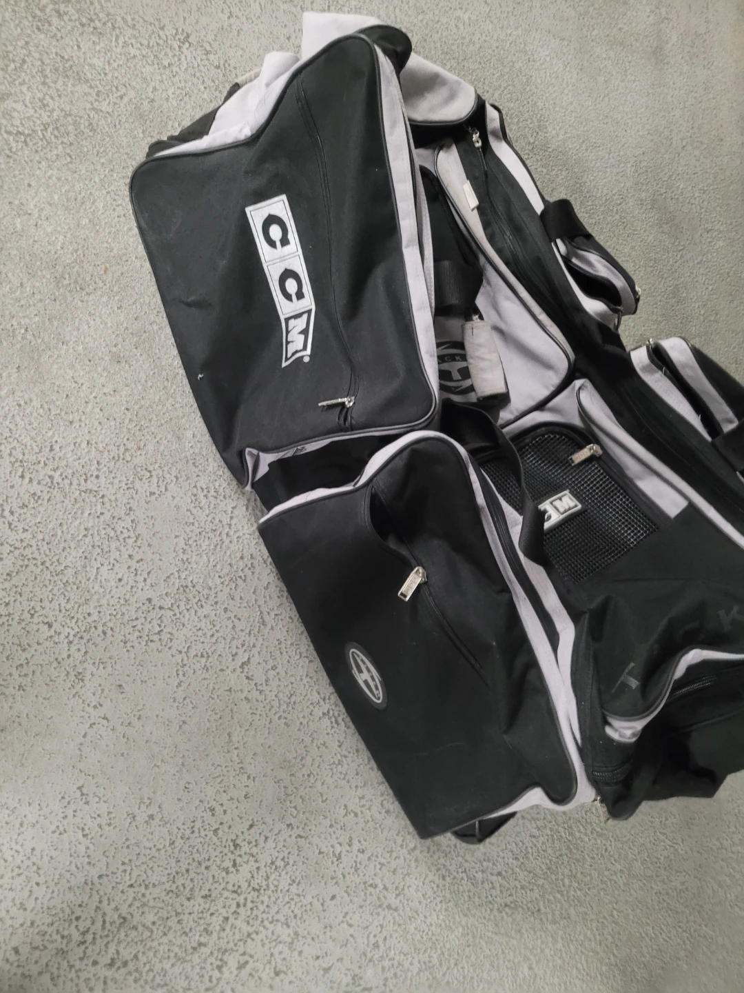 CCM Tacks Hockey Bag - photo 2