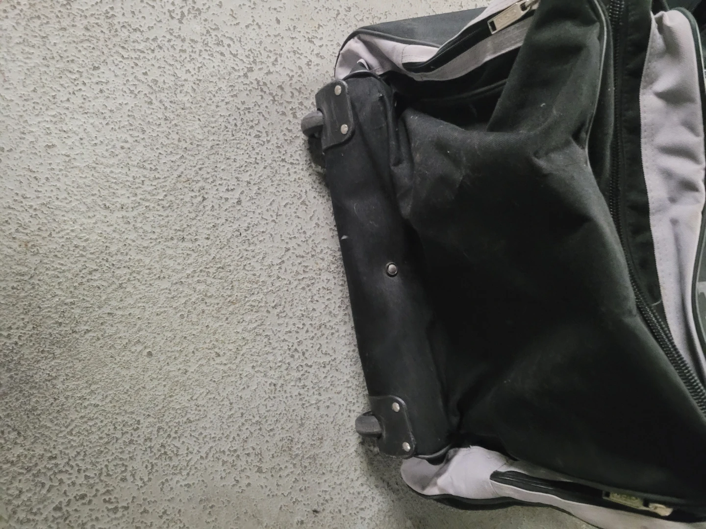 CCM Tacks Hockey Bag - photo 3