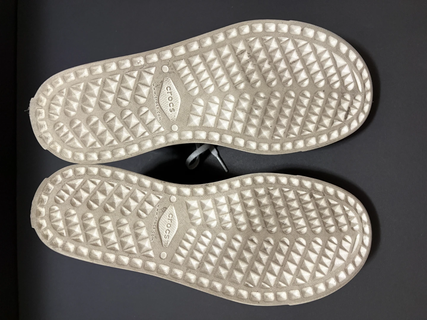 Crocs sneakers size9M - photo 5