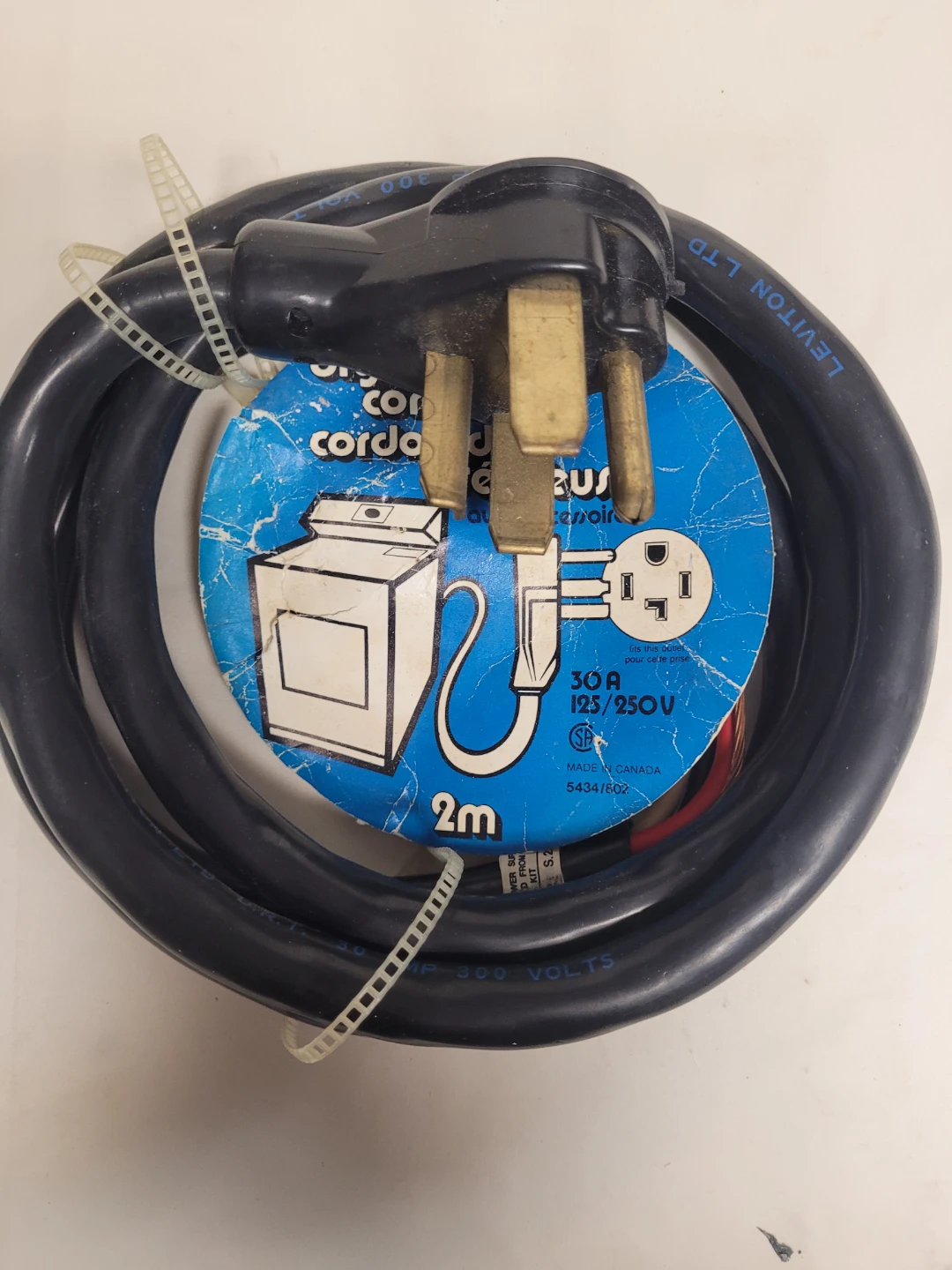 Leviton Dryer Cord Kit 30A 125/250V 2m - photo 3