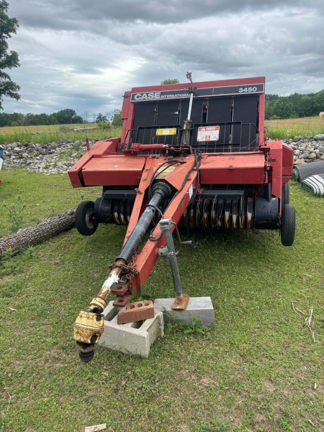 Case International 3450 Round Baler