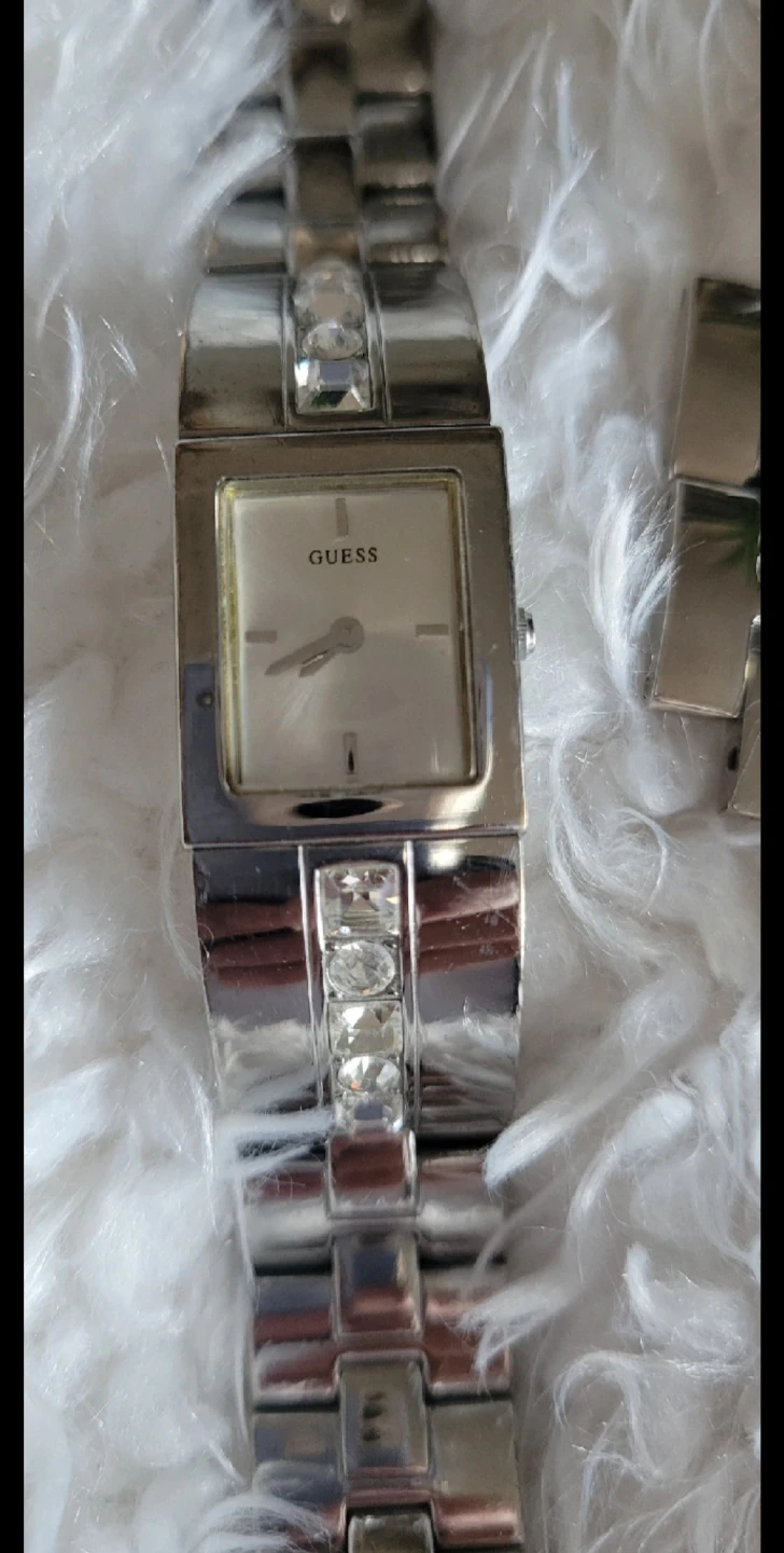 GUESS Women's Stainless Steel Watch ⚽ - photo 2