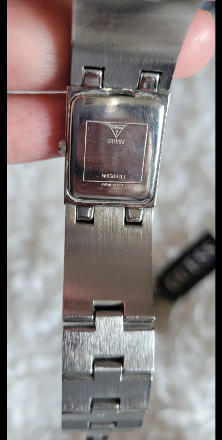 GUESS Women's Stainless Steel Watch ⚽ - photo 5