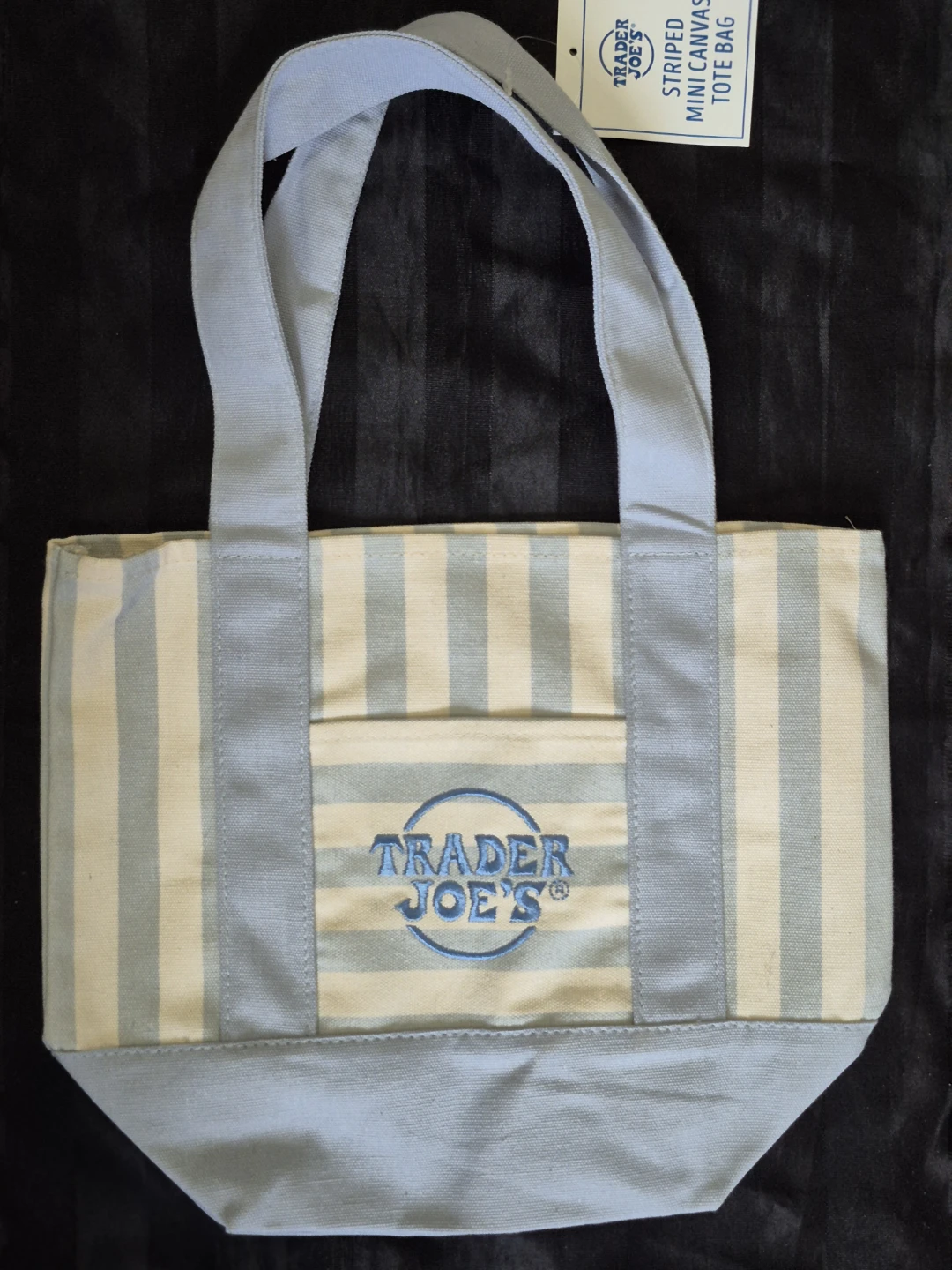 Viral Trader Joe's Striped Totes: Selling fast ⚽ - photo 2