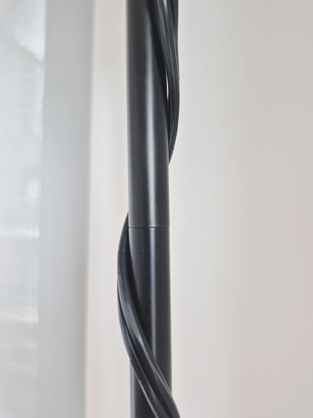 Black Floor Lamp - photo 2