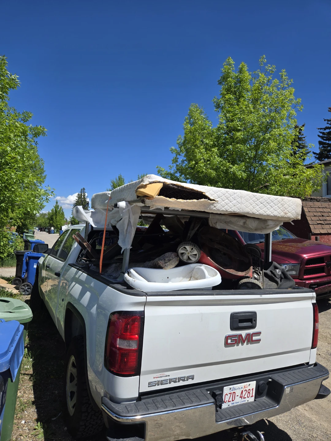 Junk Removal and delivery - photo 2