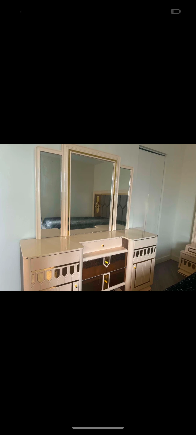 Luxury Bedroom Set - Bed, Dresser, Nightstands