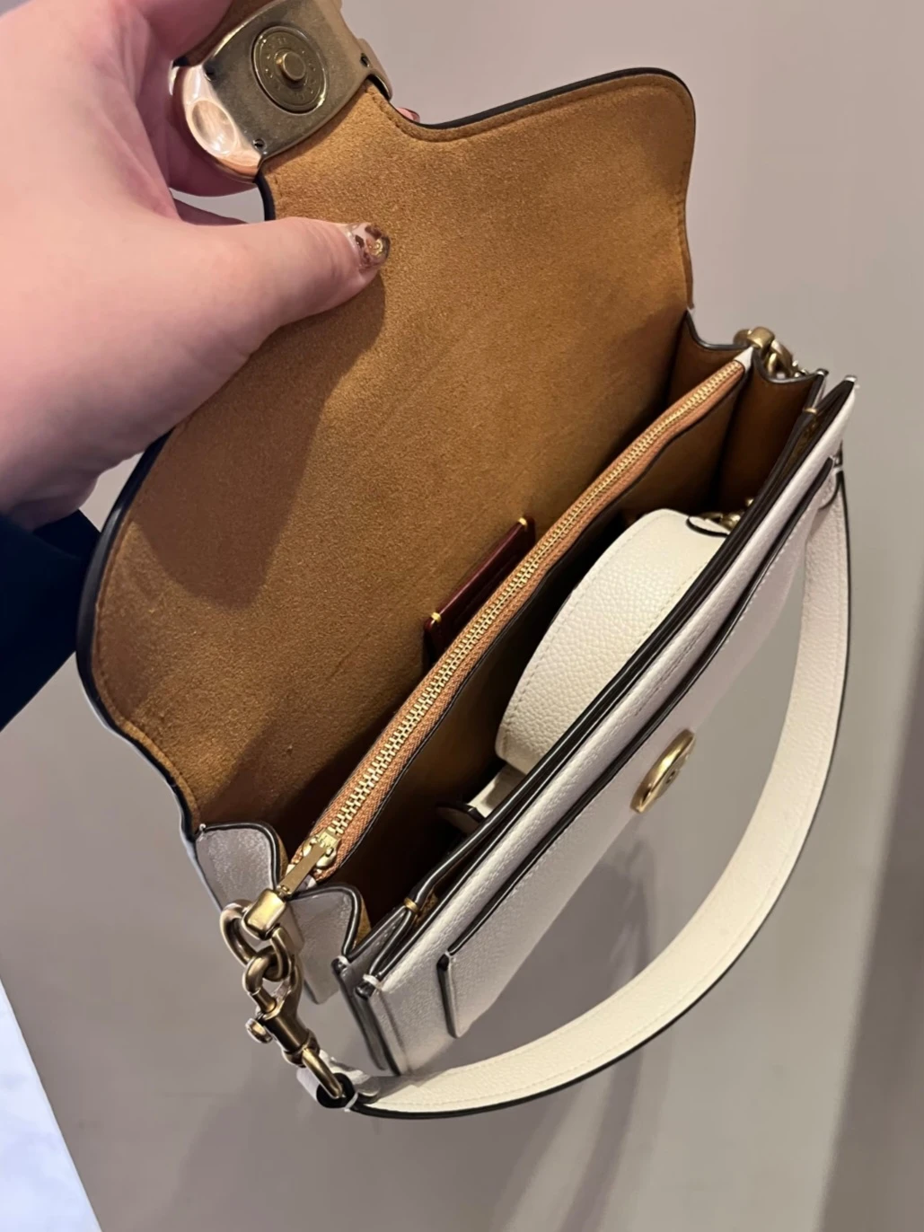 New With Dust Bag/Coach Tabby Shoulder Bag 20 Chalk - photo 3
