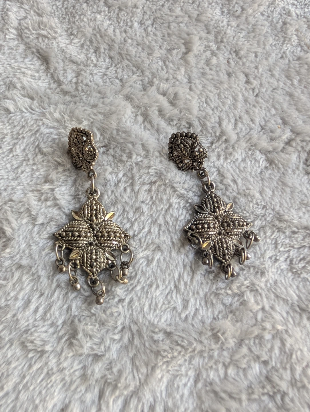 Silver Dangle Earrings⚽