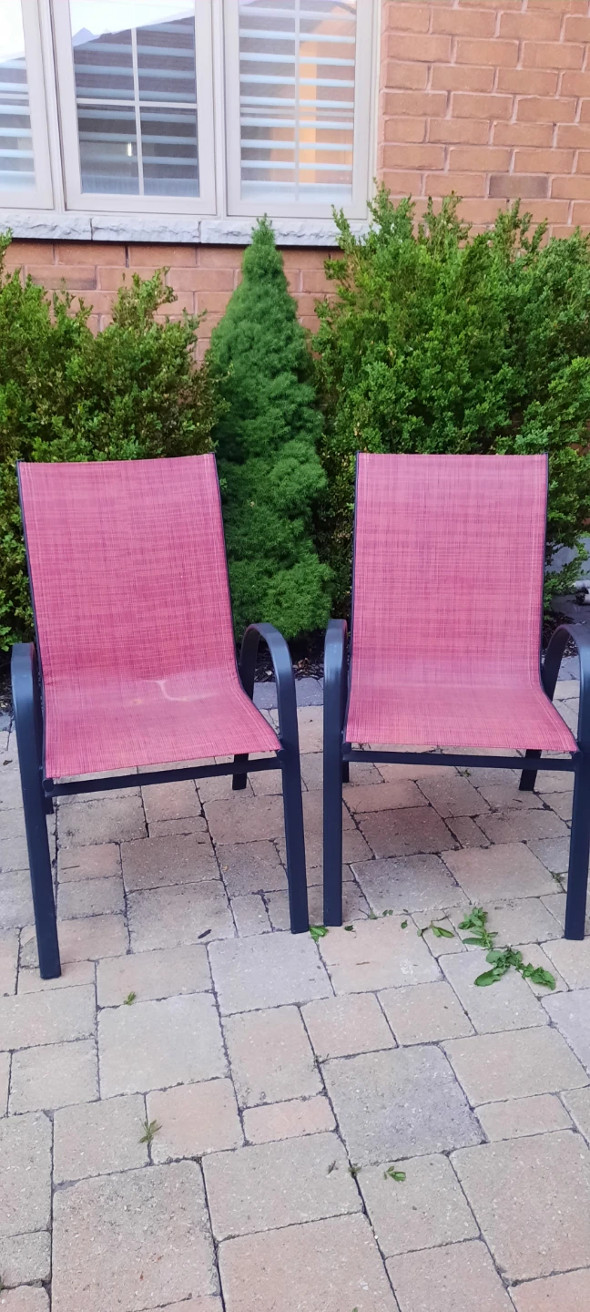 Set of 2 Red Patio Chairs