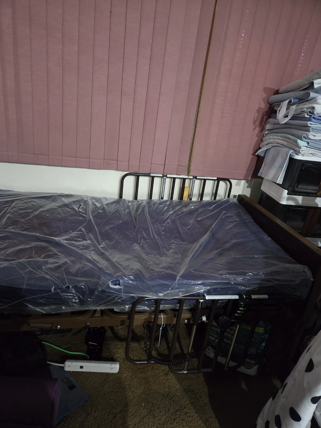 Hospital Bed with Mattress - photo 3