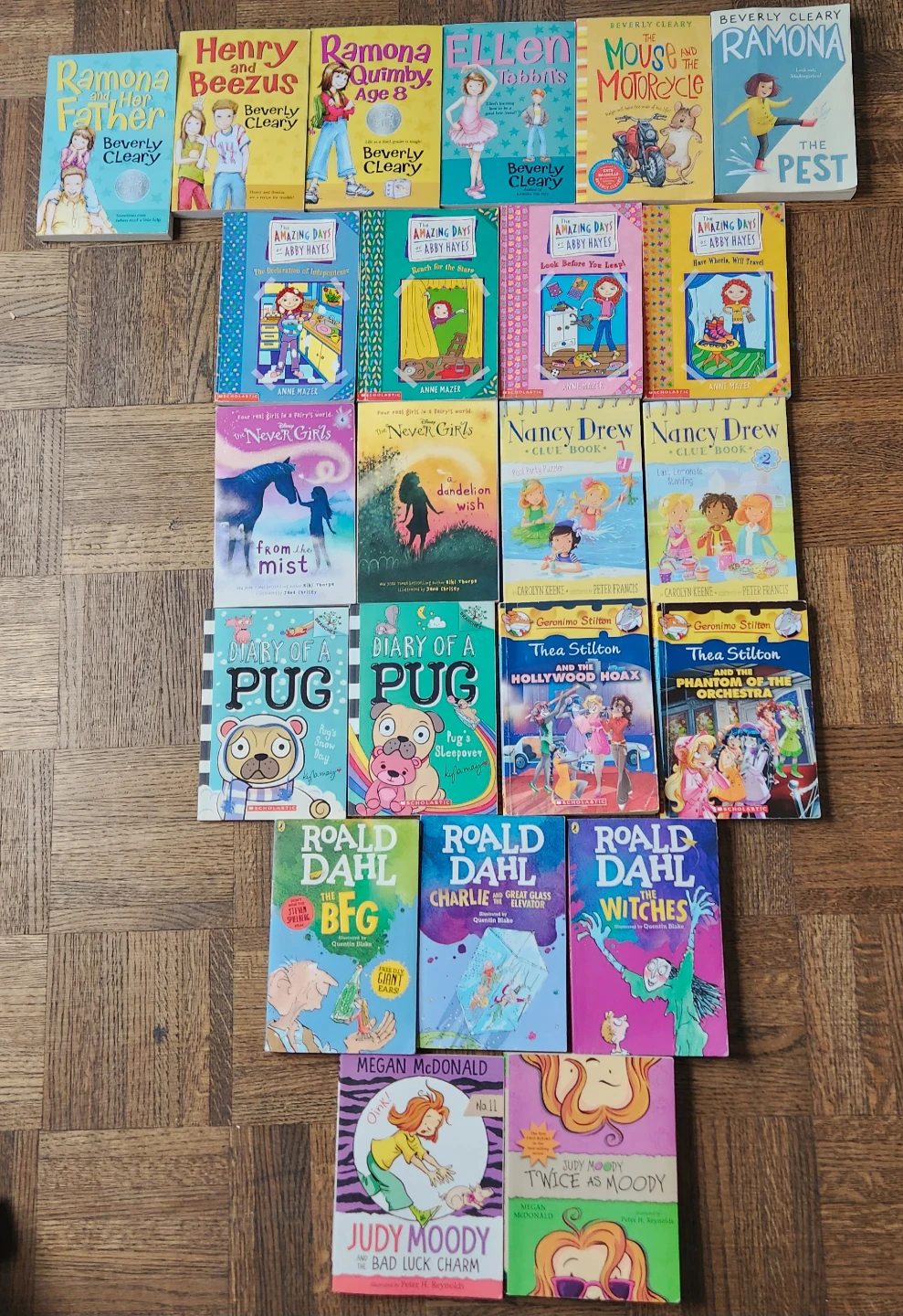 Kids book lot ⚽️