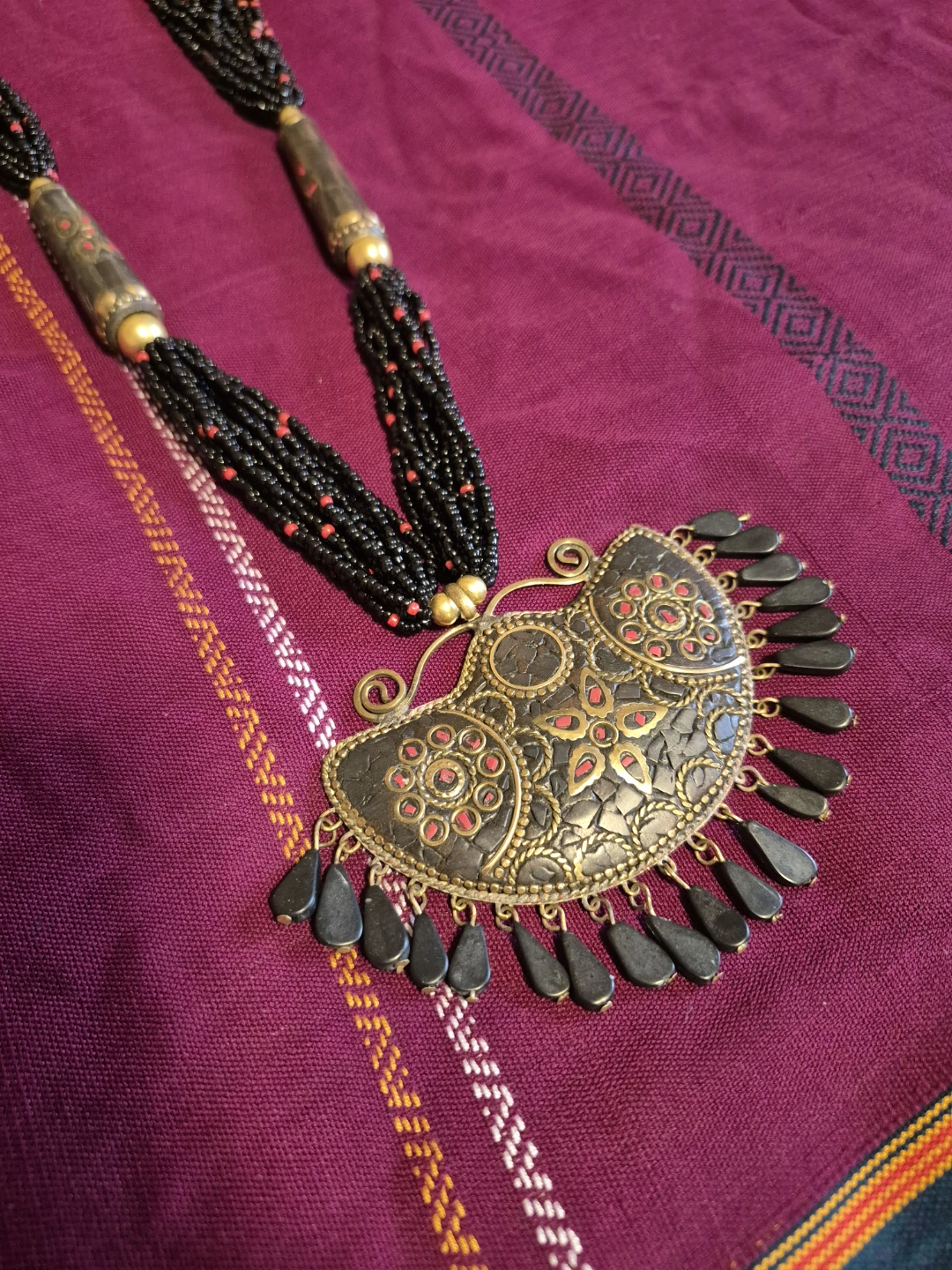 Indian Black beaded necklace with decorative pendant - photo 5