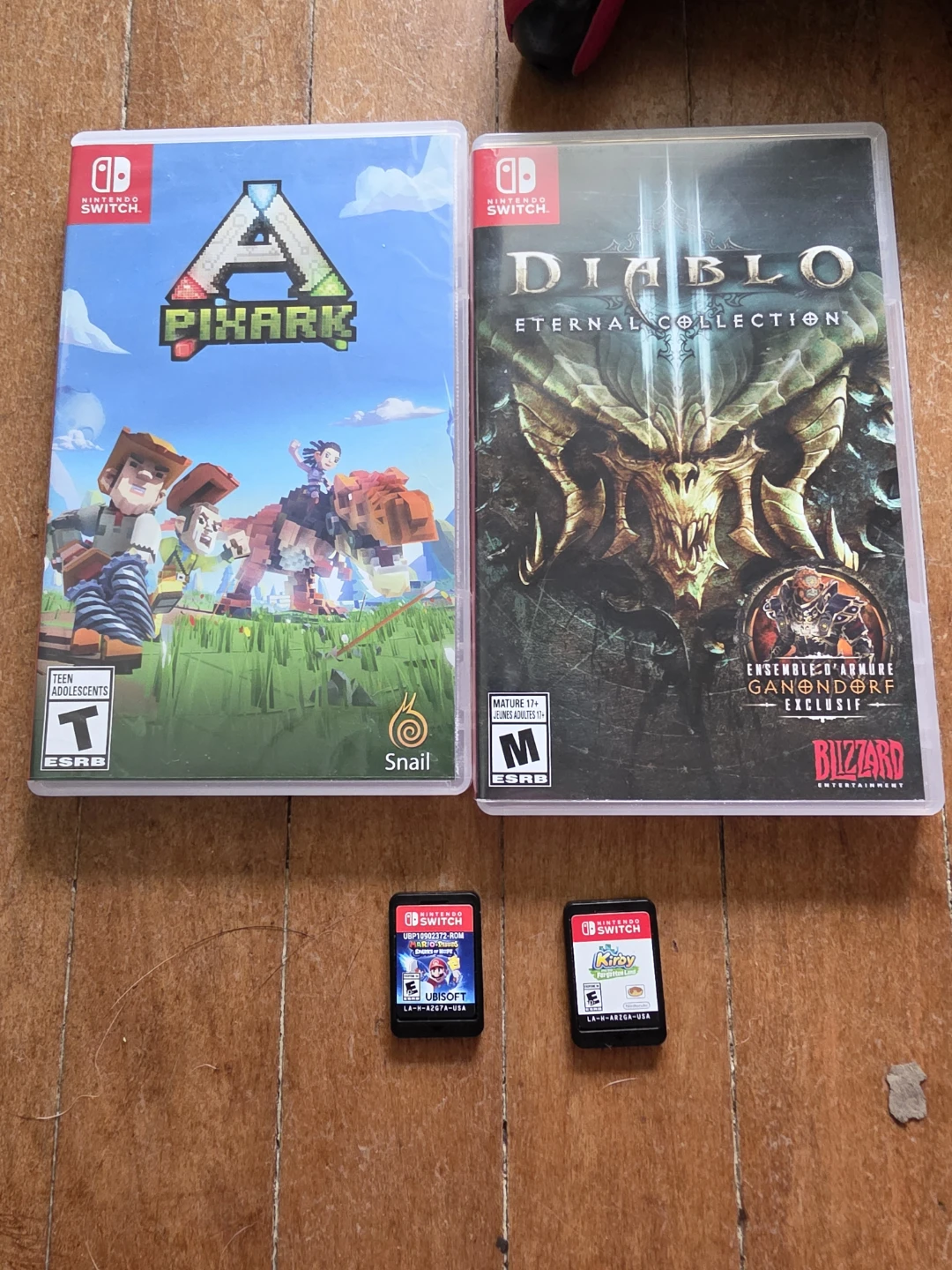Nintendo Switch OLED Console & Accessories - photo 2