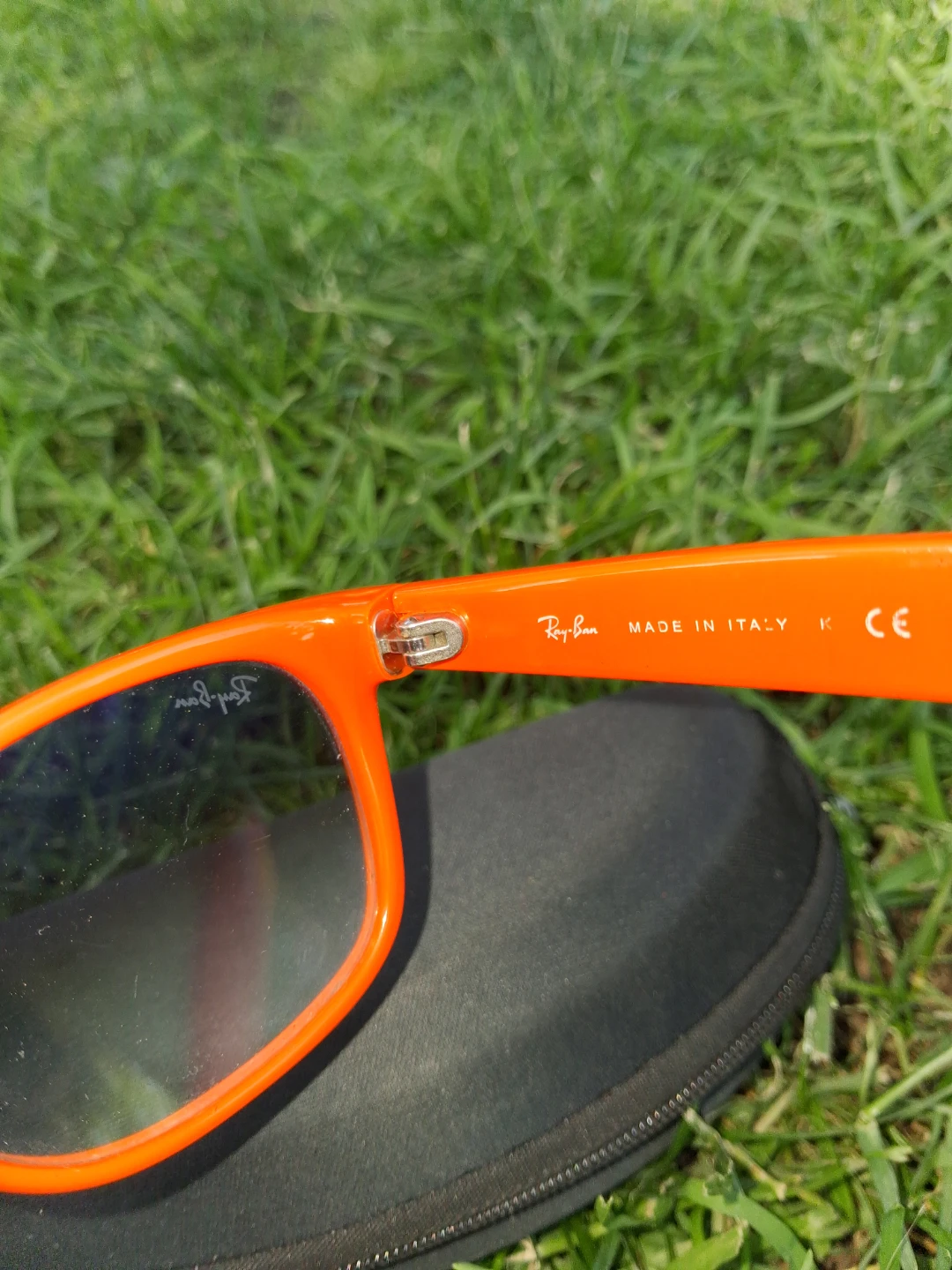 Ray-Ban Wayfarer Sunglasses - photo 3