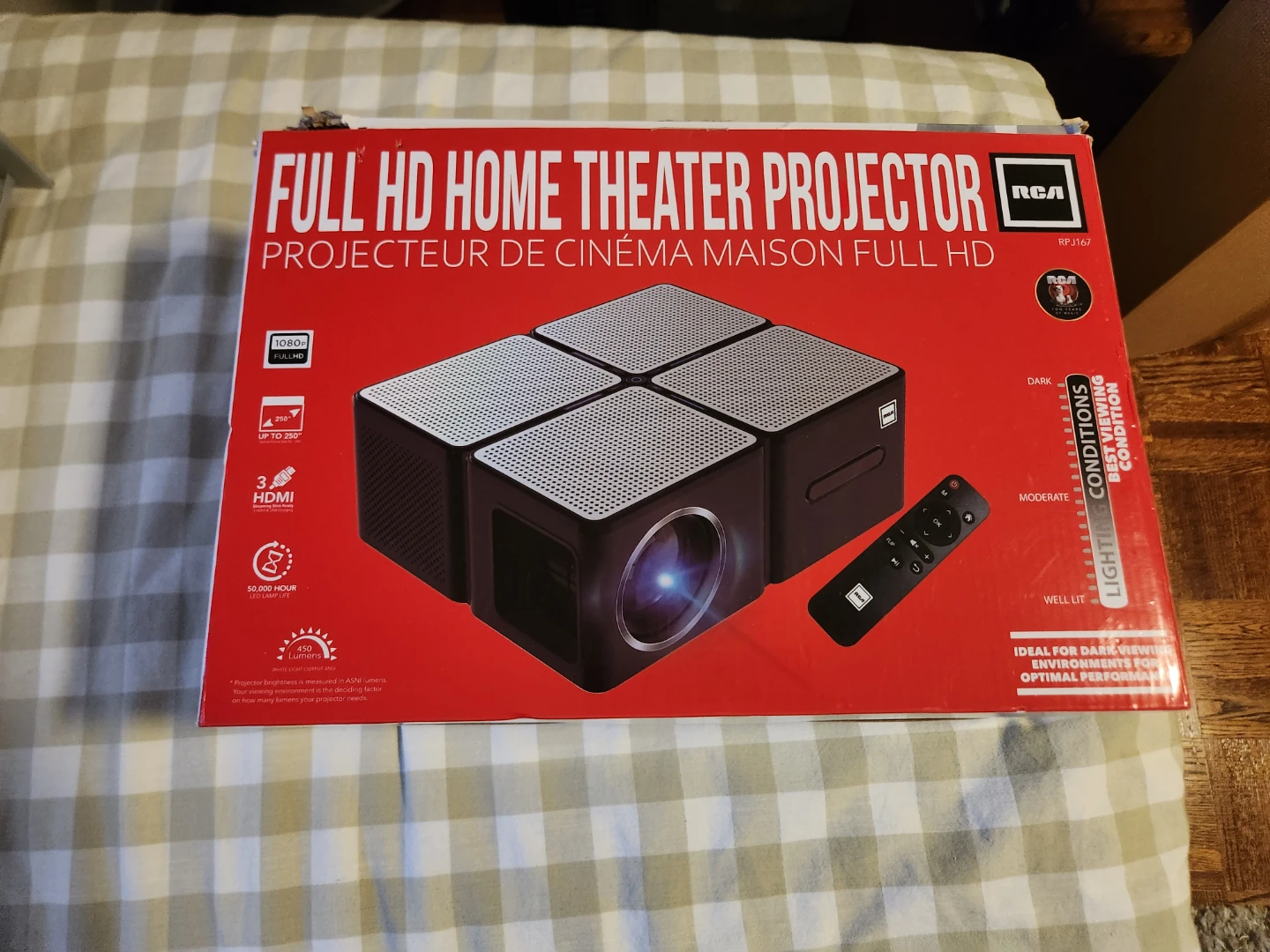 RCA Full HD Home Theater Projector RPJ167