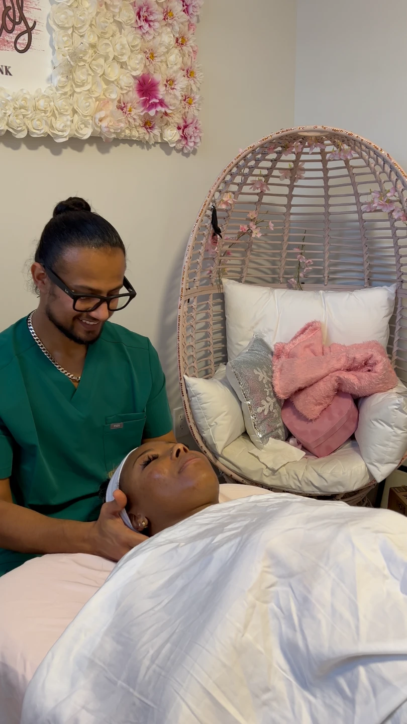 Full Body Relaxation & Deep Tissue Massage - Calgary - photo 3