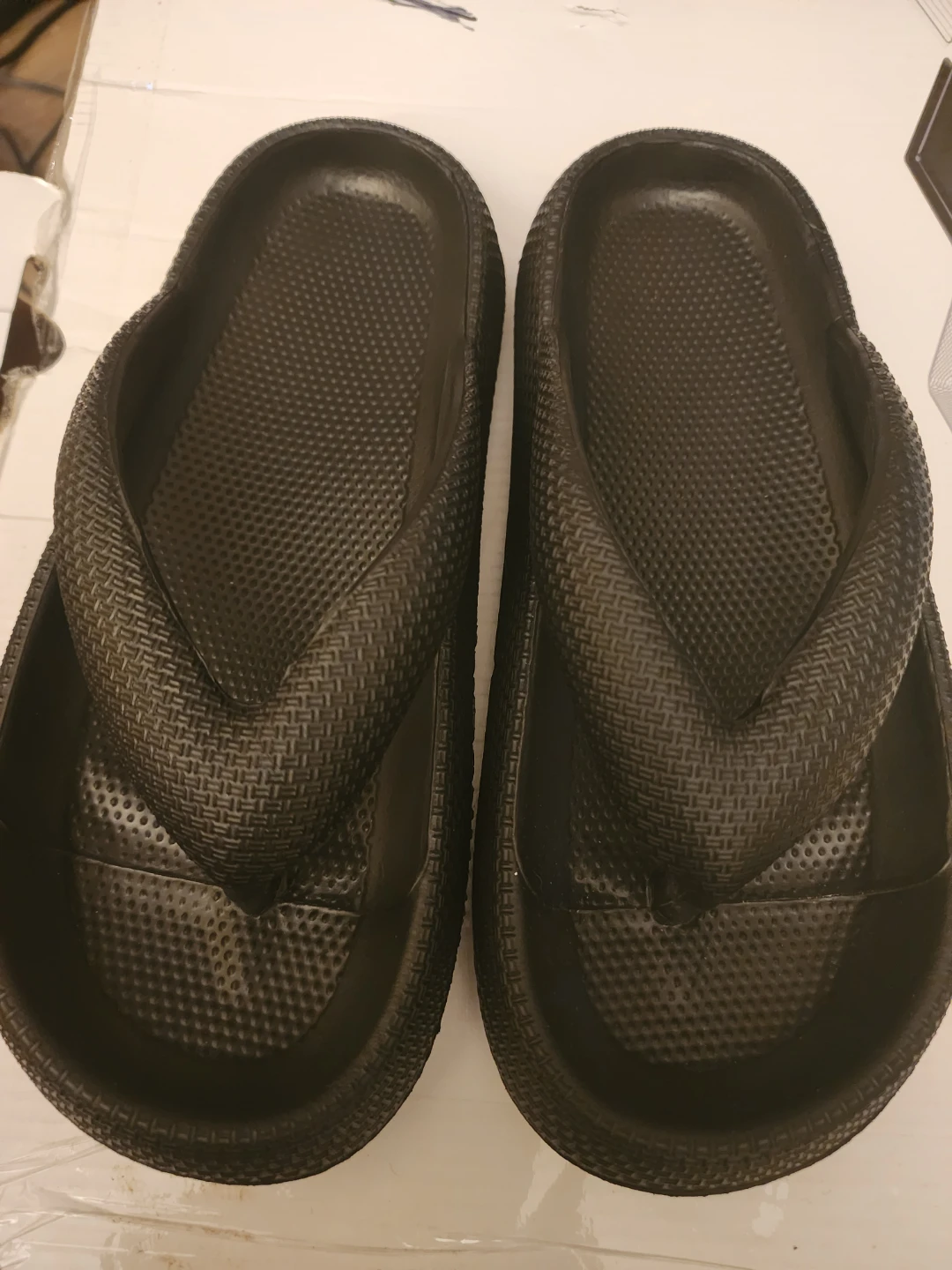 Black Flip Flops Size 38-39 - 7/8