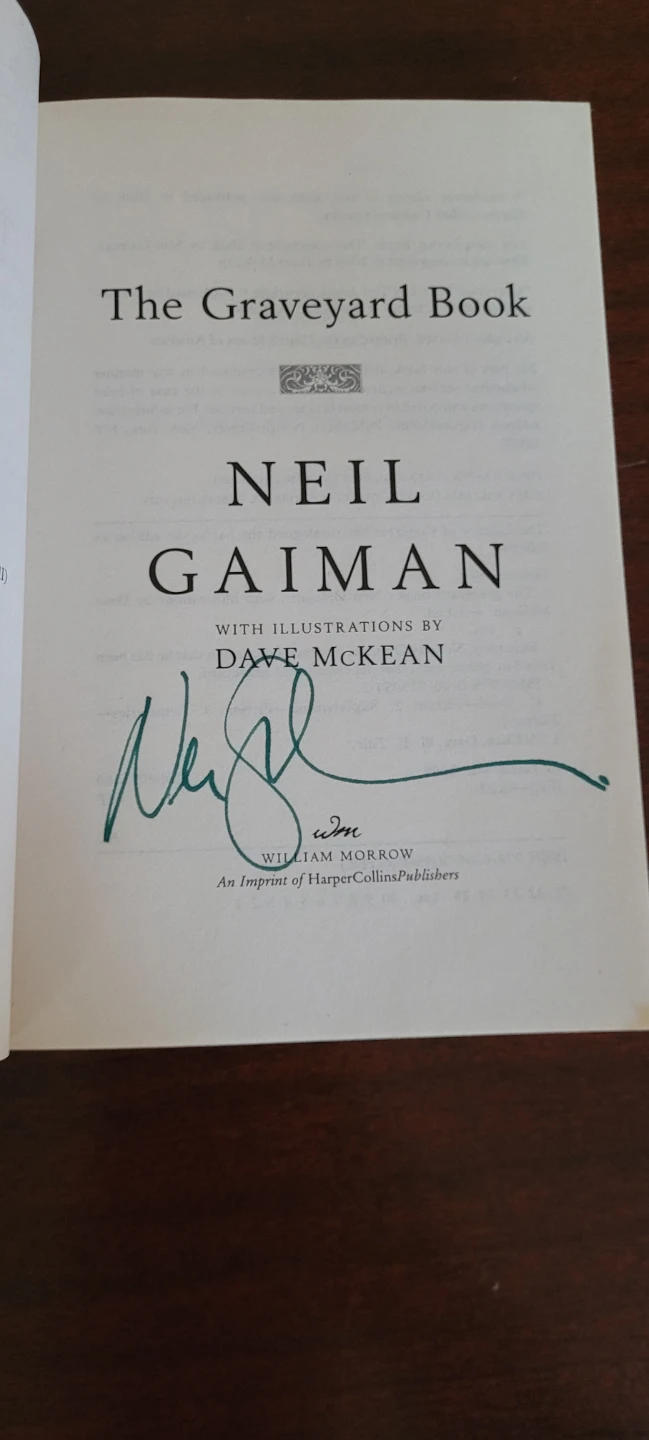 Neil Gaiman Signed Novel - photo 2