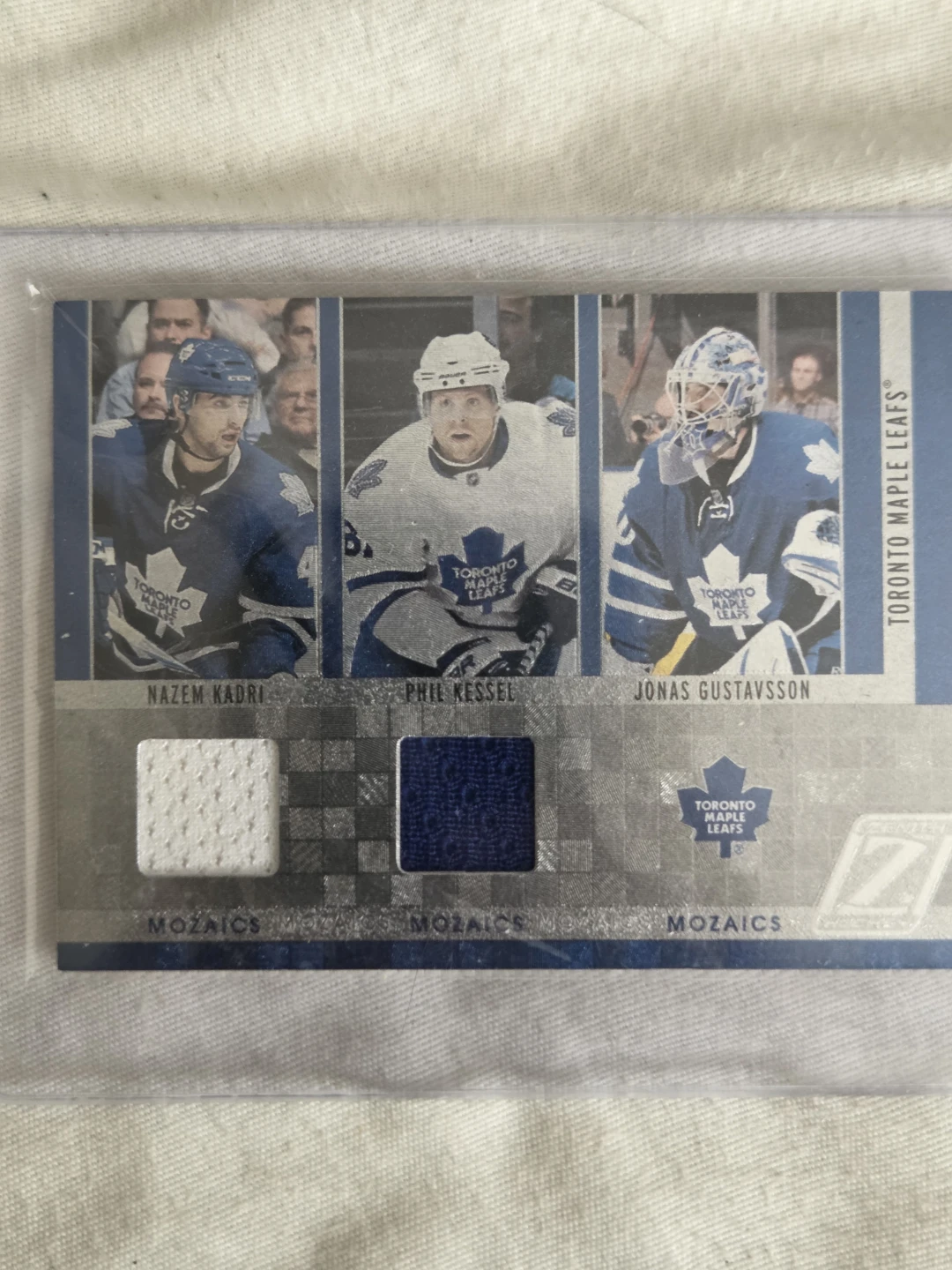 2011 Panini Toronto Maple Leafs Hockey Card