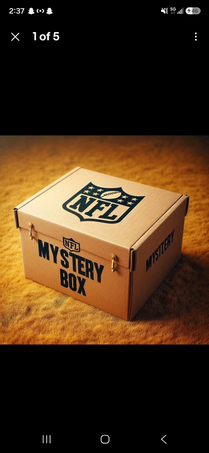 NFL/NBA/MLB Mystery Box  7 packs  15 cards