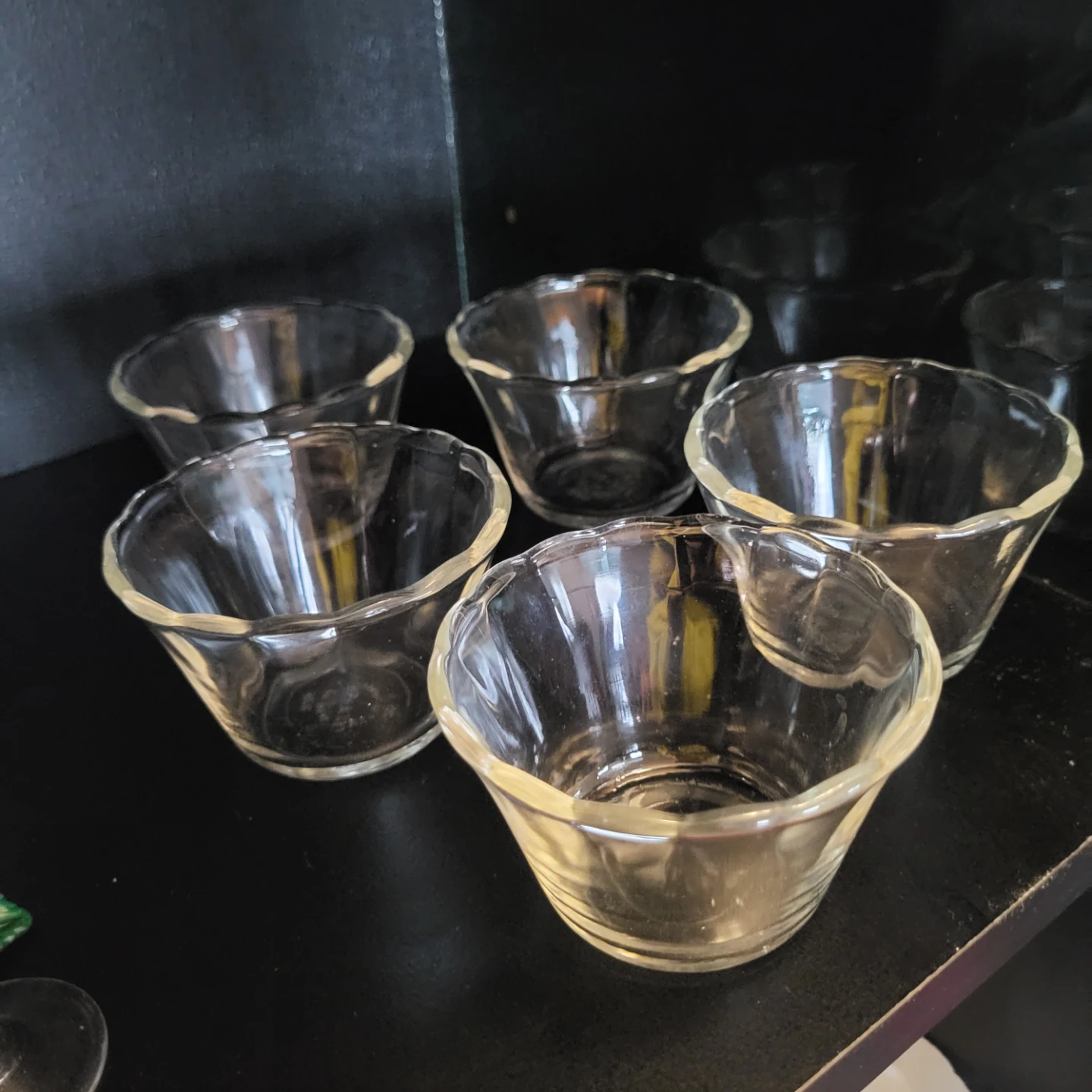 Set of 5 clear glass dessert bowls