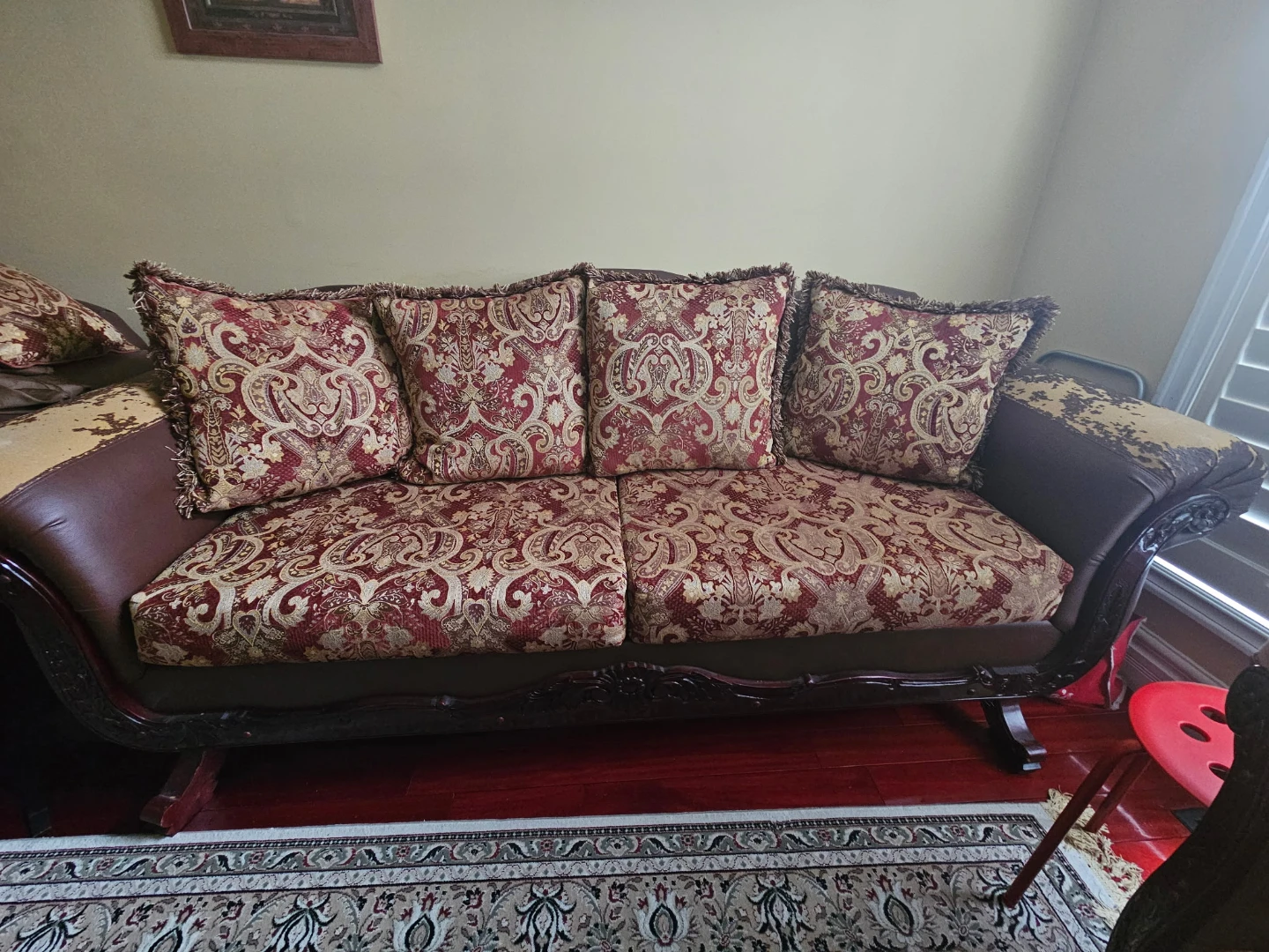 Elegant Sofa with Decorative Pillows