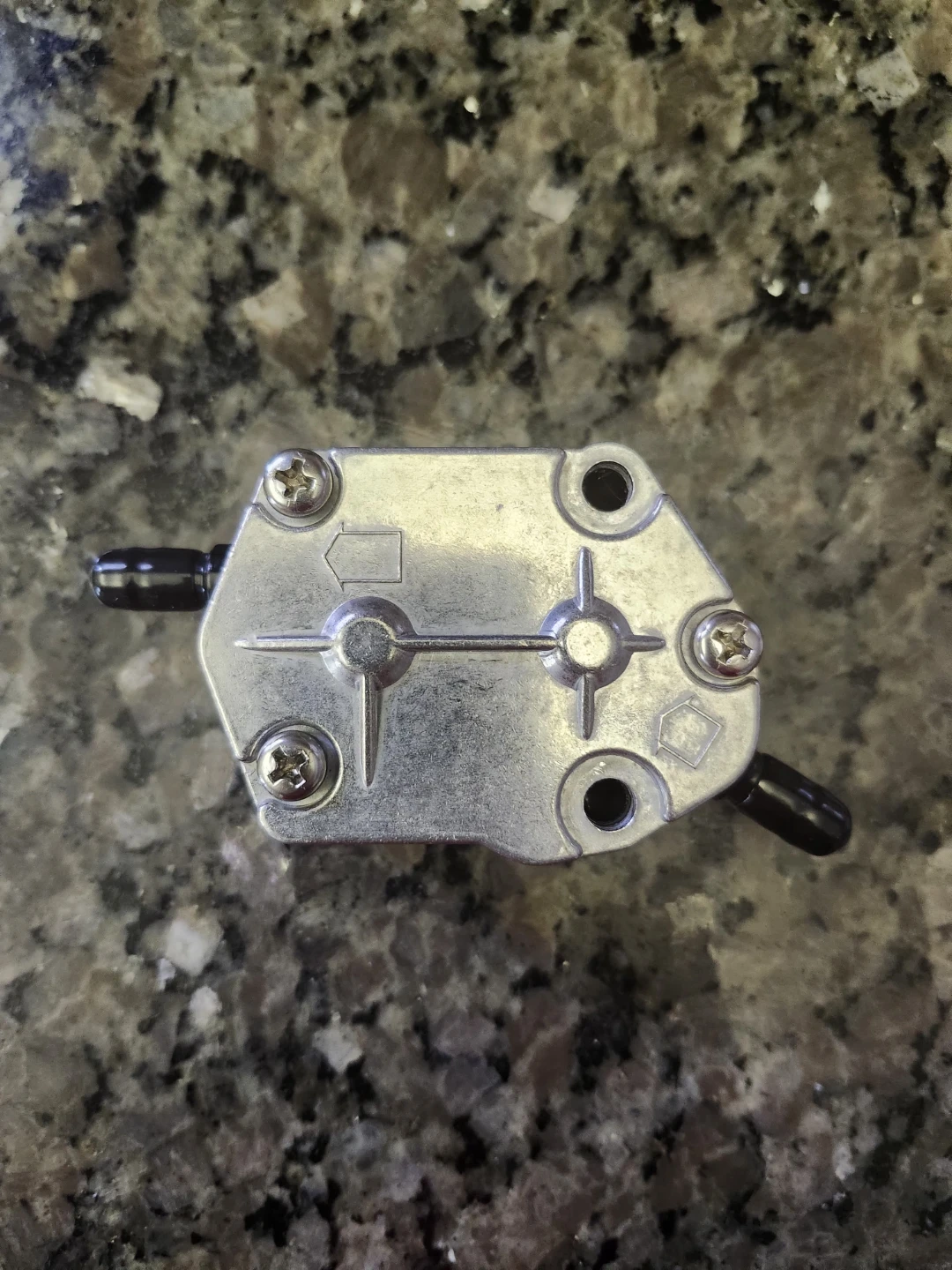 AHL Fuel Pump For Yamaha Outboard 25-90 HP Engine - photo 2