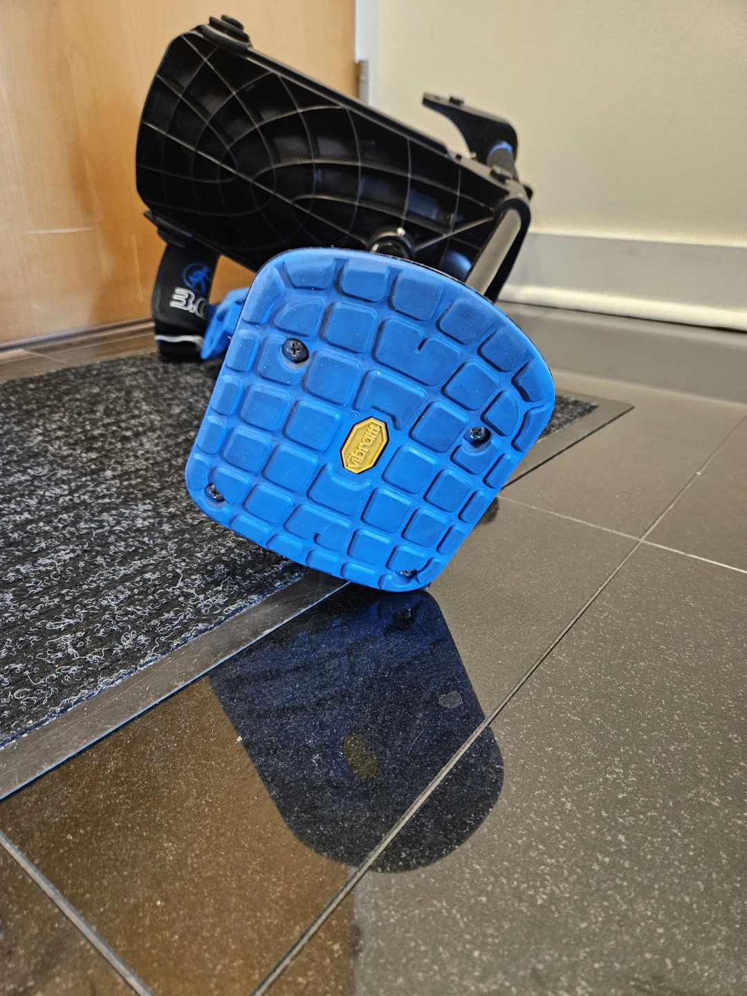 iWALK 3.0 Hands-Free Crutch - photo 2