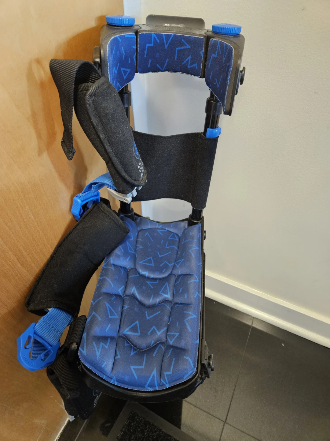 iWALK 3.0 Hands-Free Crutch - photo 3