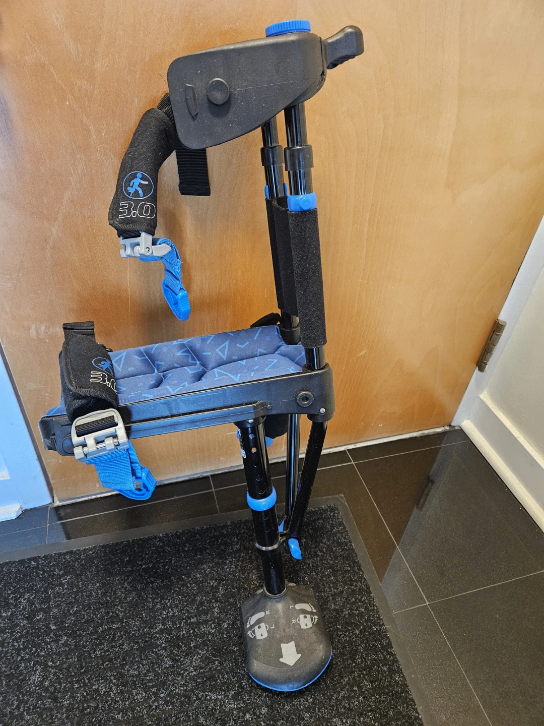 iWALK 3.0 Hands-Free Crutch