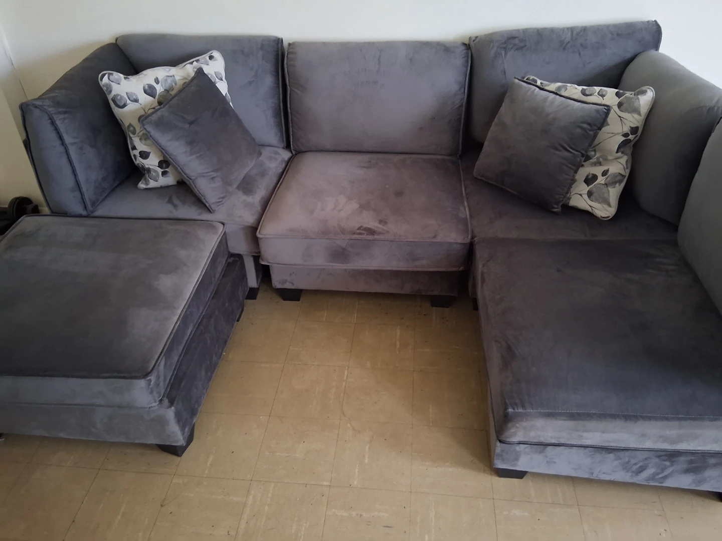 U-Shaped Sectional Sofa with Ottoman - photo 2