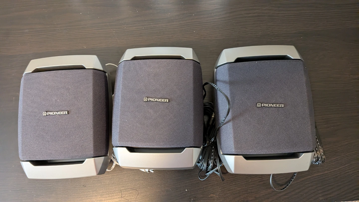 Pioneer Speakers (Set of 3) - photo 2