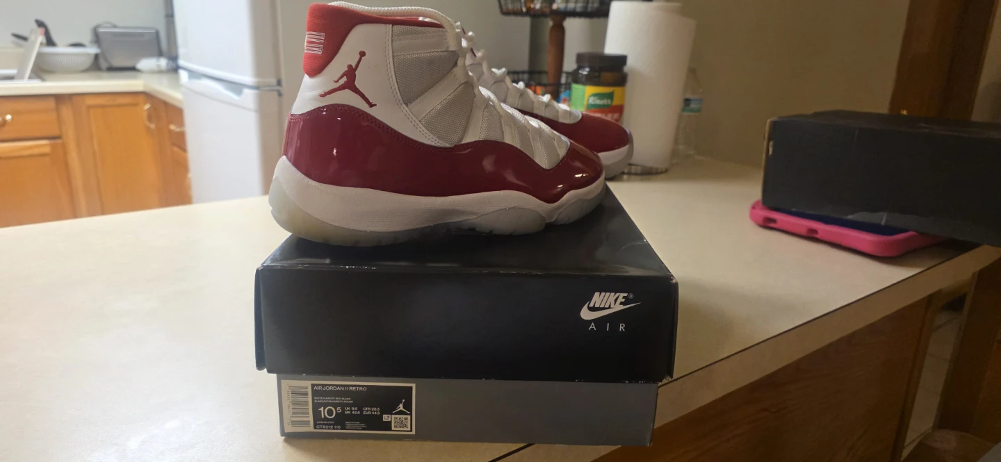 Air Jordan 11 Retro Men's Basketball Shoes - photo 2
