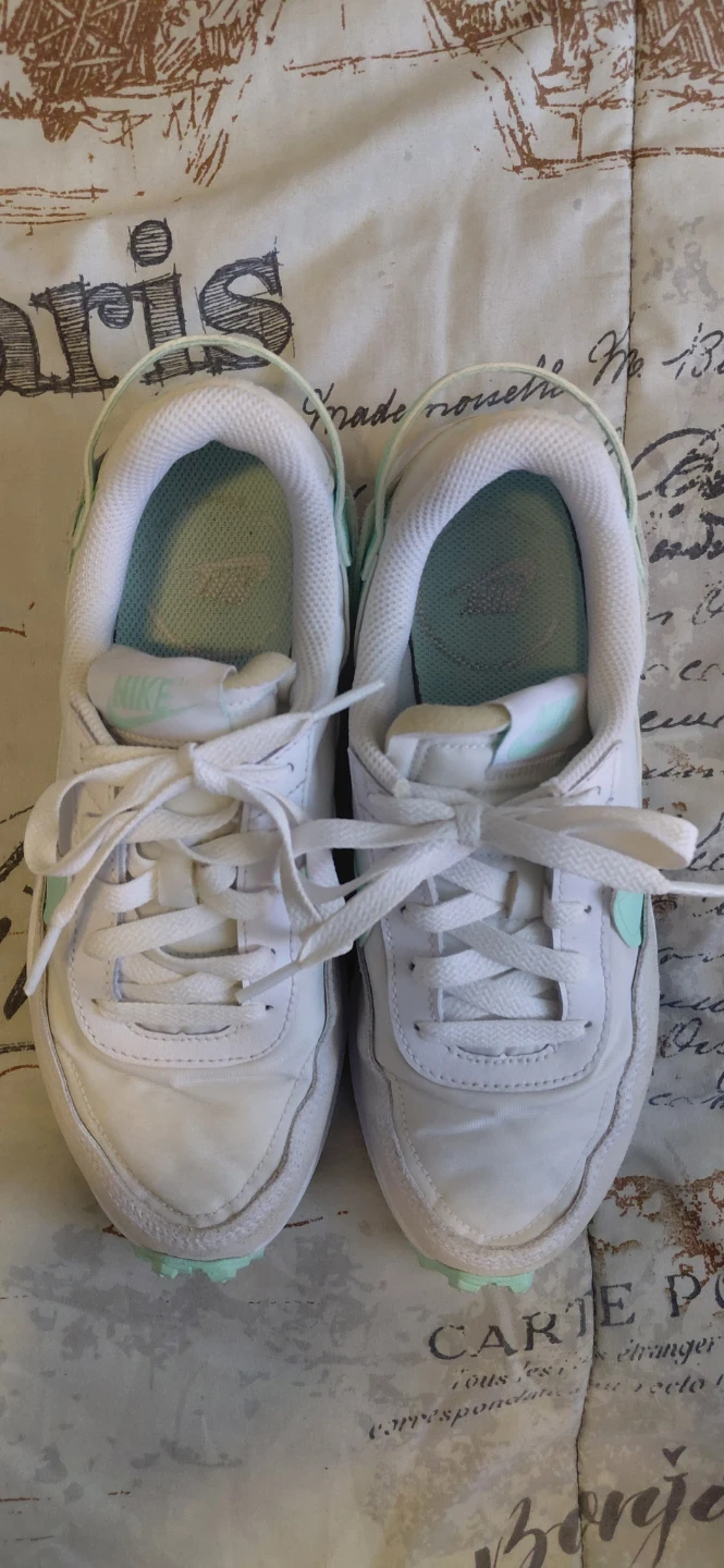 Nike Women's White & Mint Running Shoes - photo 2